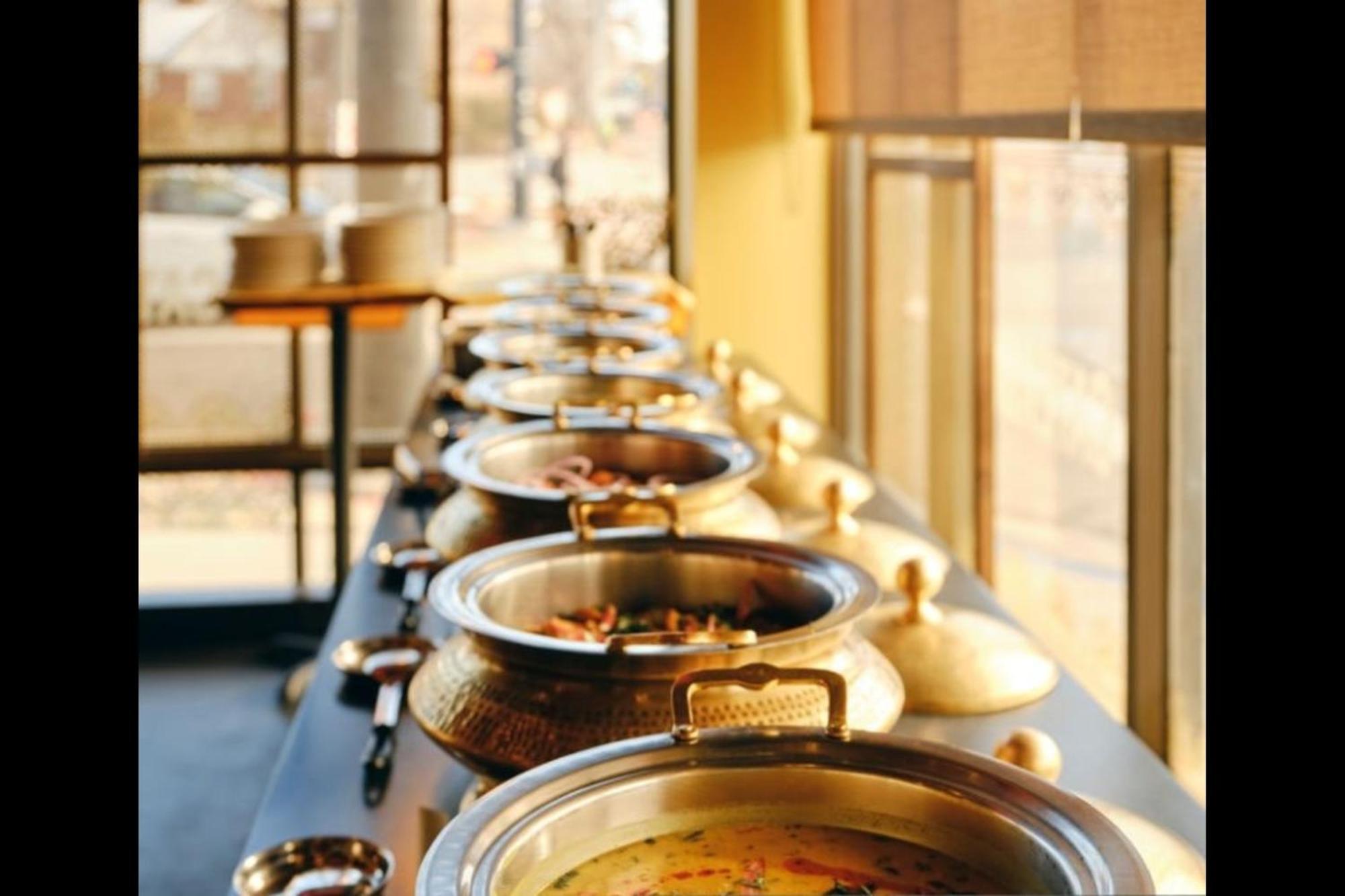 Fabexpress The Arrow Hotel New Delhi Bagian luar foto
